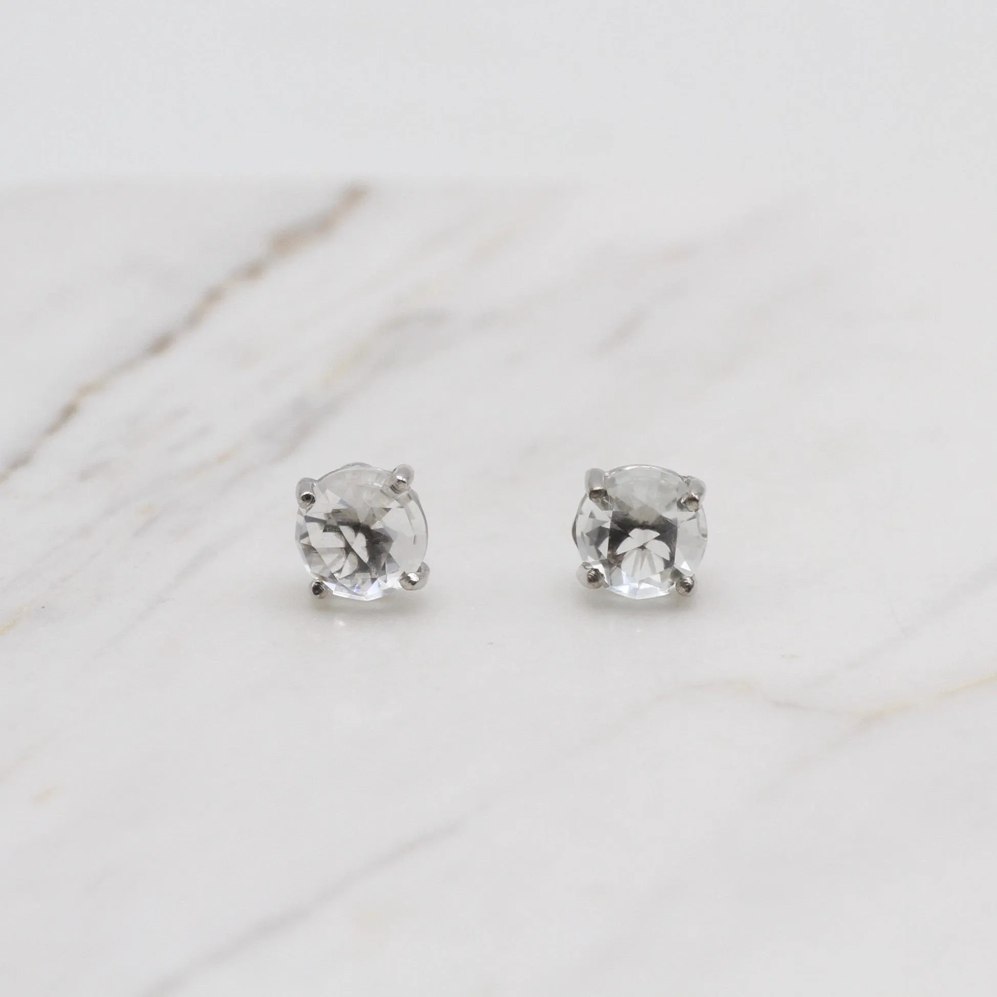 14K White Gold and White Topaz Earring