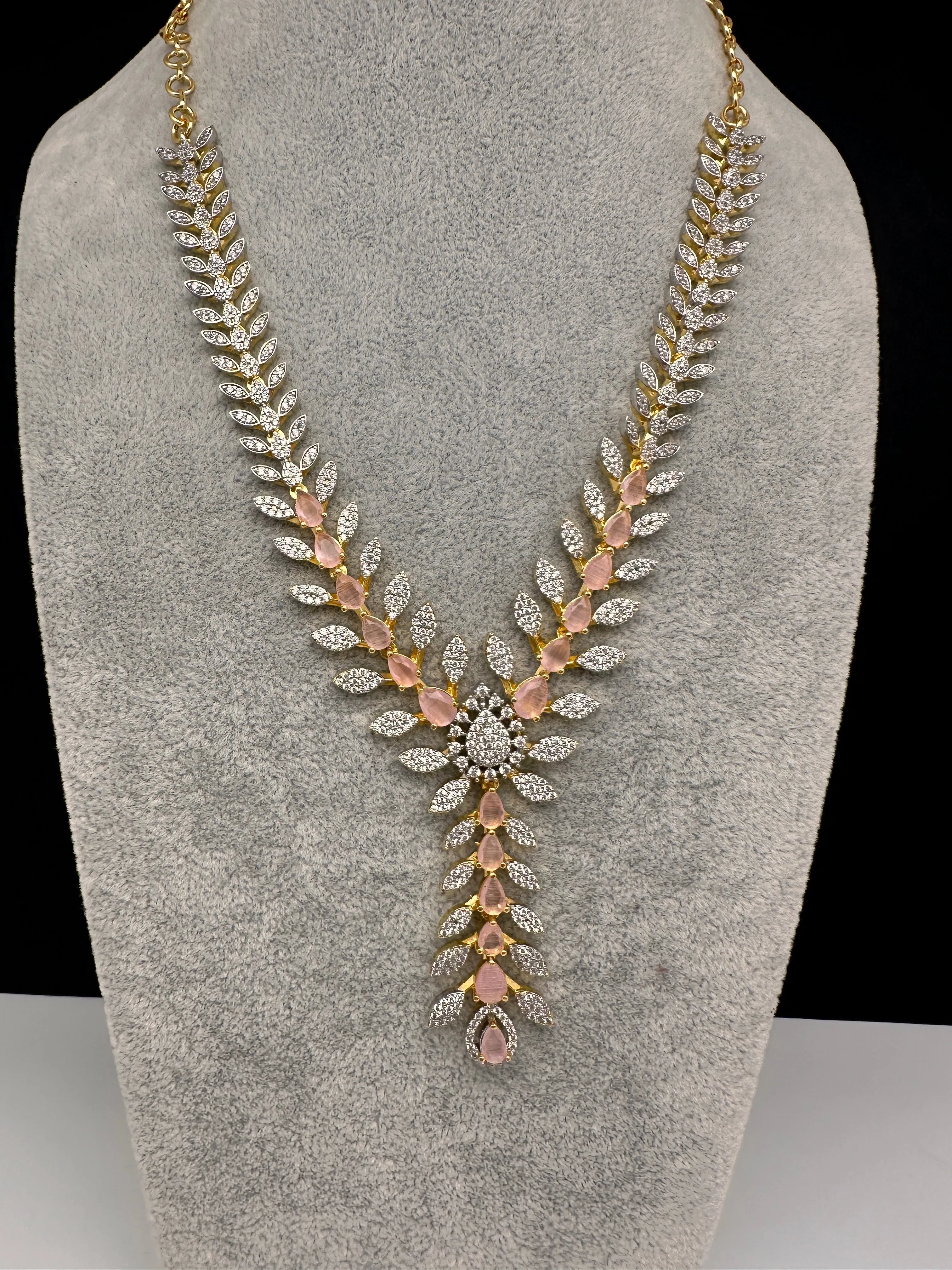 AD Color Stone Dainty Short Necklace