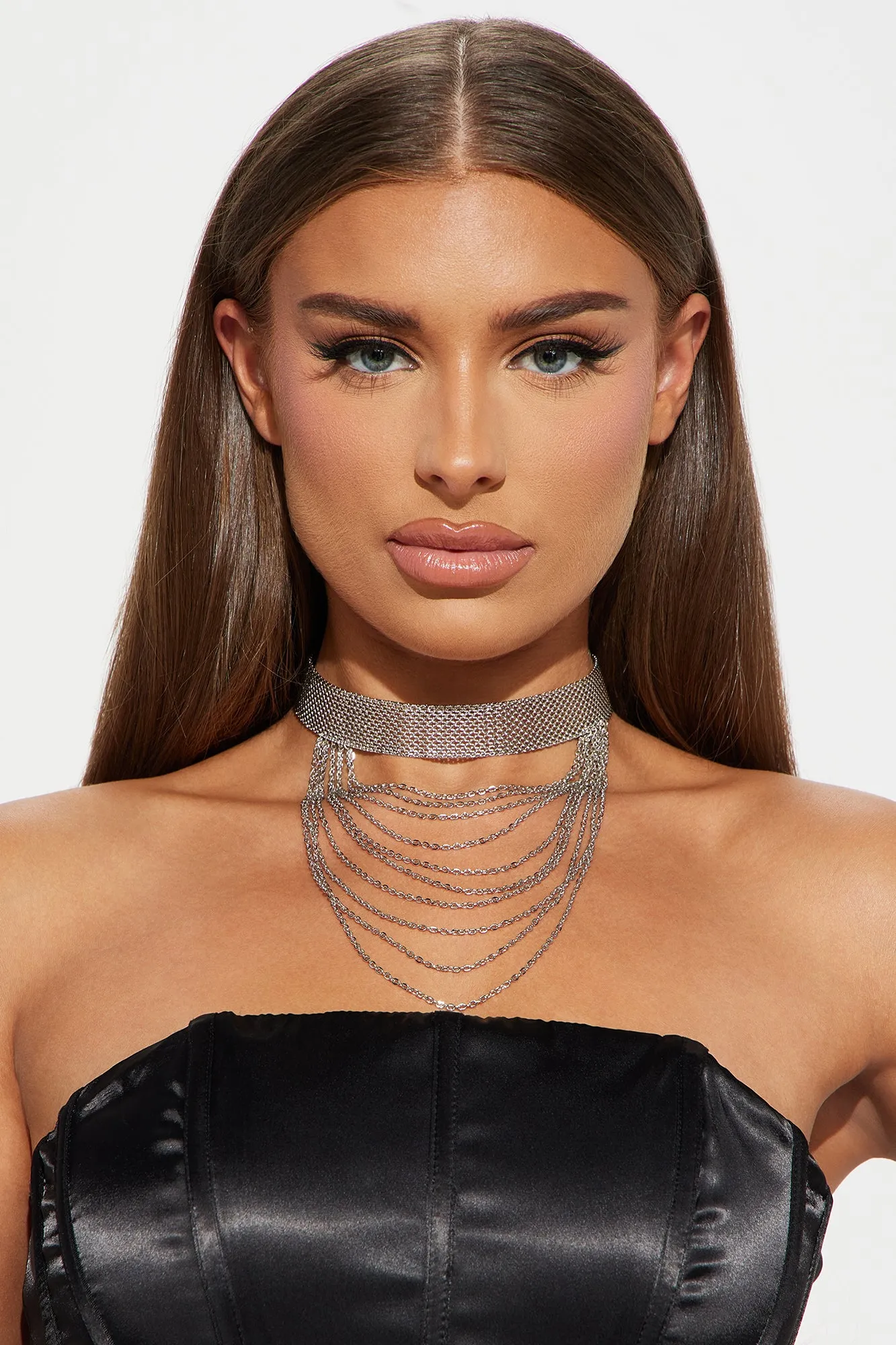 Appealing Look Choker - Silver