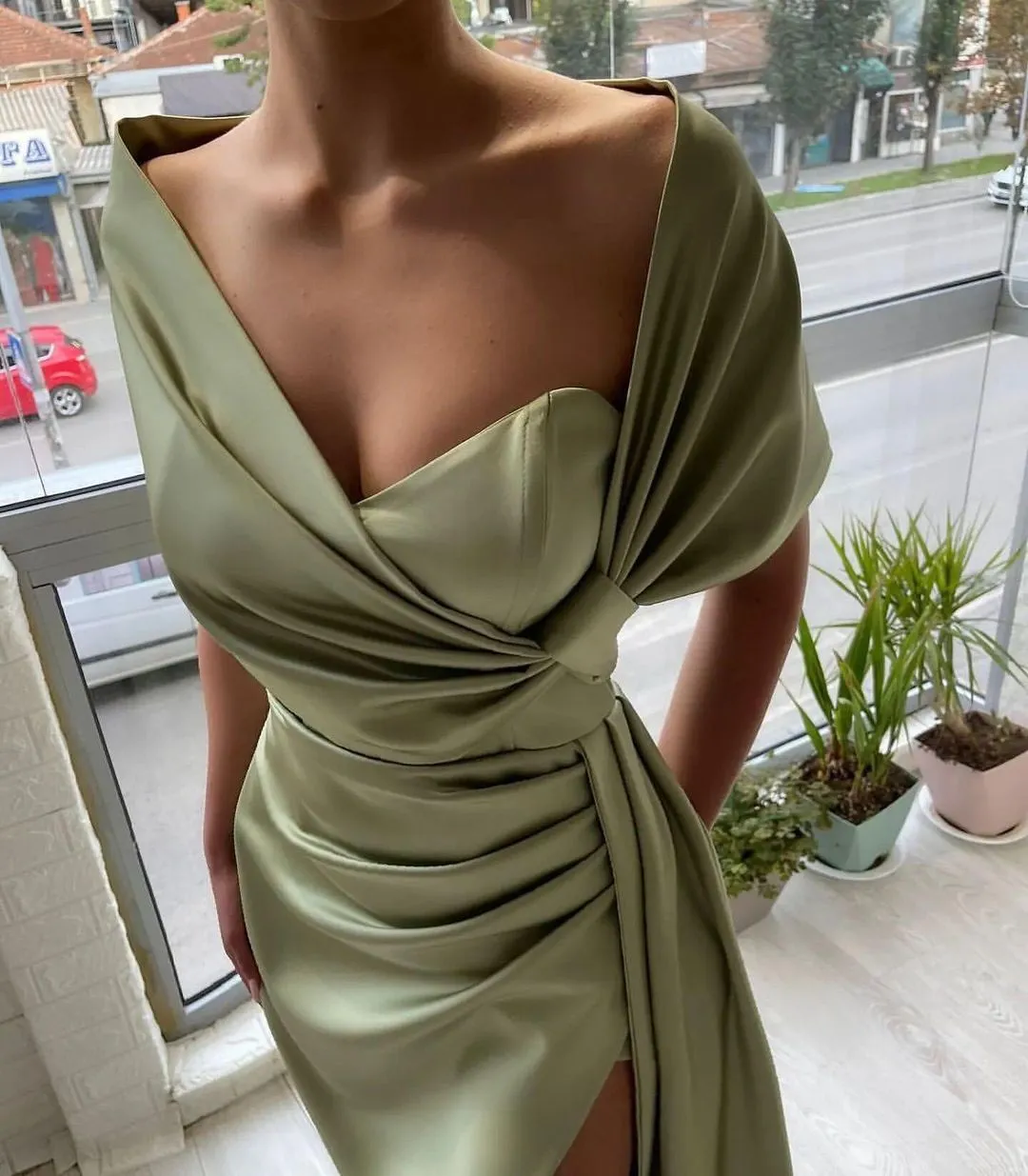 ballbellas Stain Split Stunning Sleeveless  Prom Dress with Cape