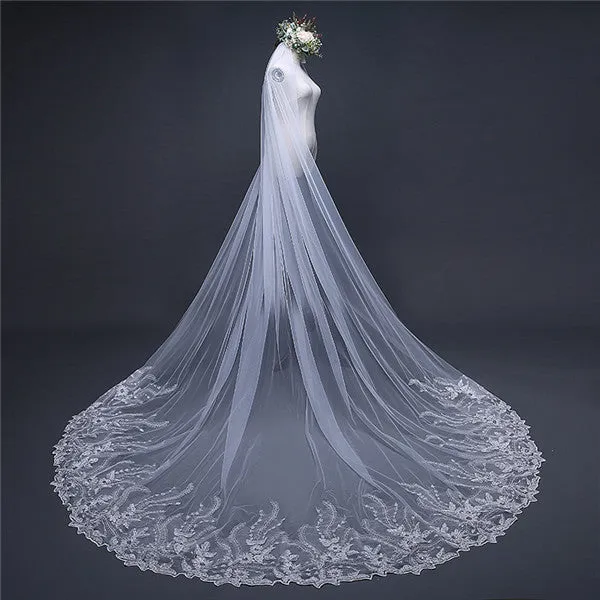 Brilliant Sequined White Wedding Veil Tulle Appliqued Veil WV003