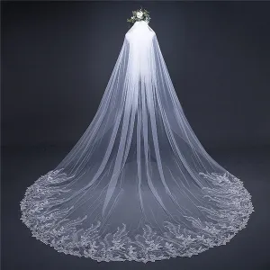 Brilliant Sequined White Wedding Veil Tulle Appliqued Veil WV003