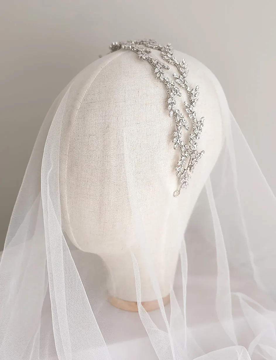 Chantelle In Silver – Bridal Crystal Crown