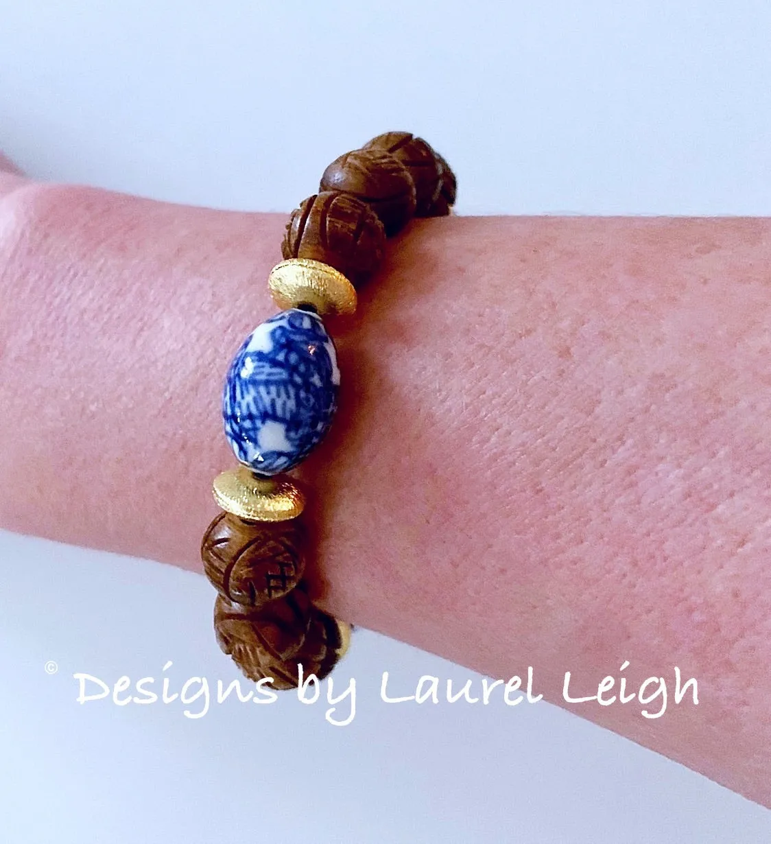 Chinoiserie Brown Carved Horn Bracelet