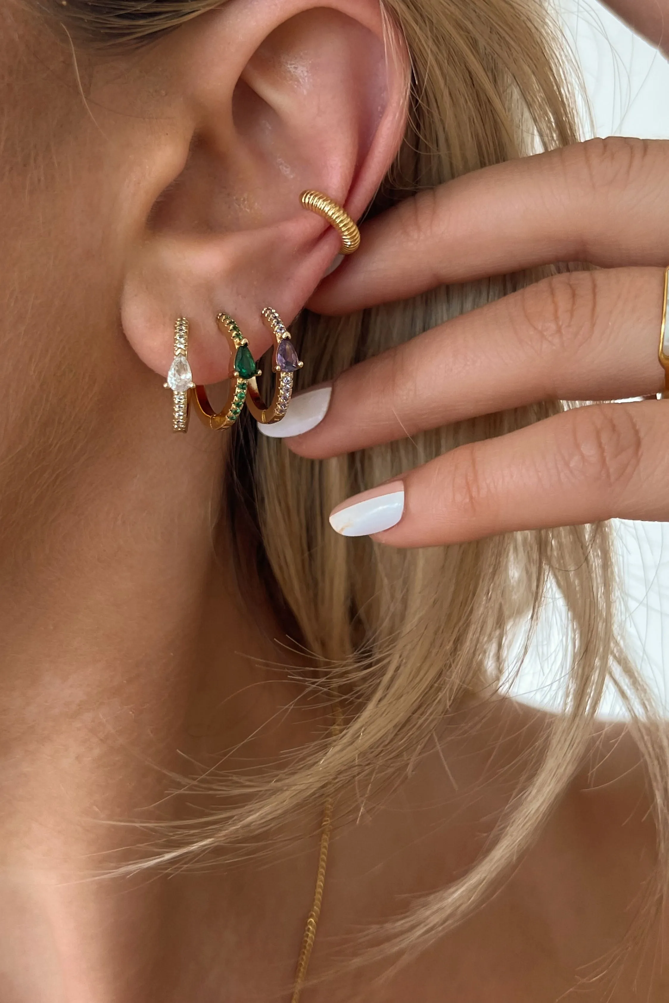 Devina Hoops in Emerald