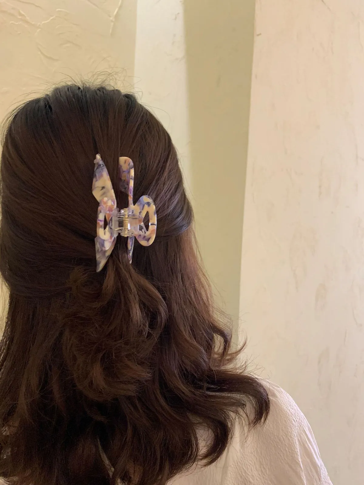 Elegant Acetic Acid Grab Hair Clip