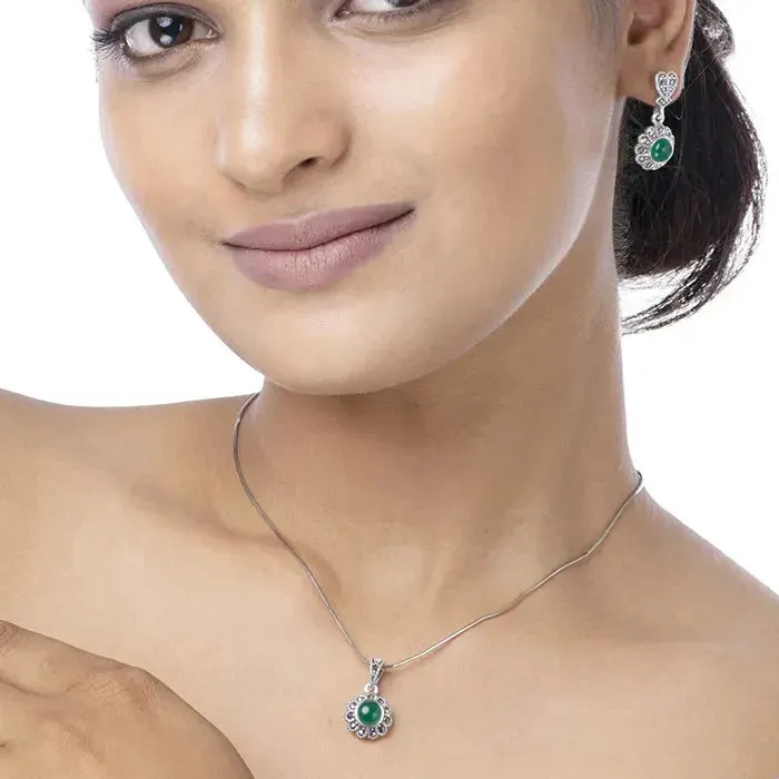 Emerald Blooms Silver Pendant Set