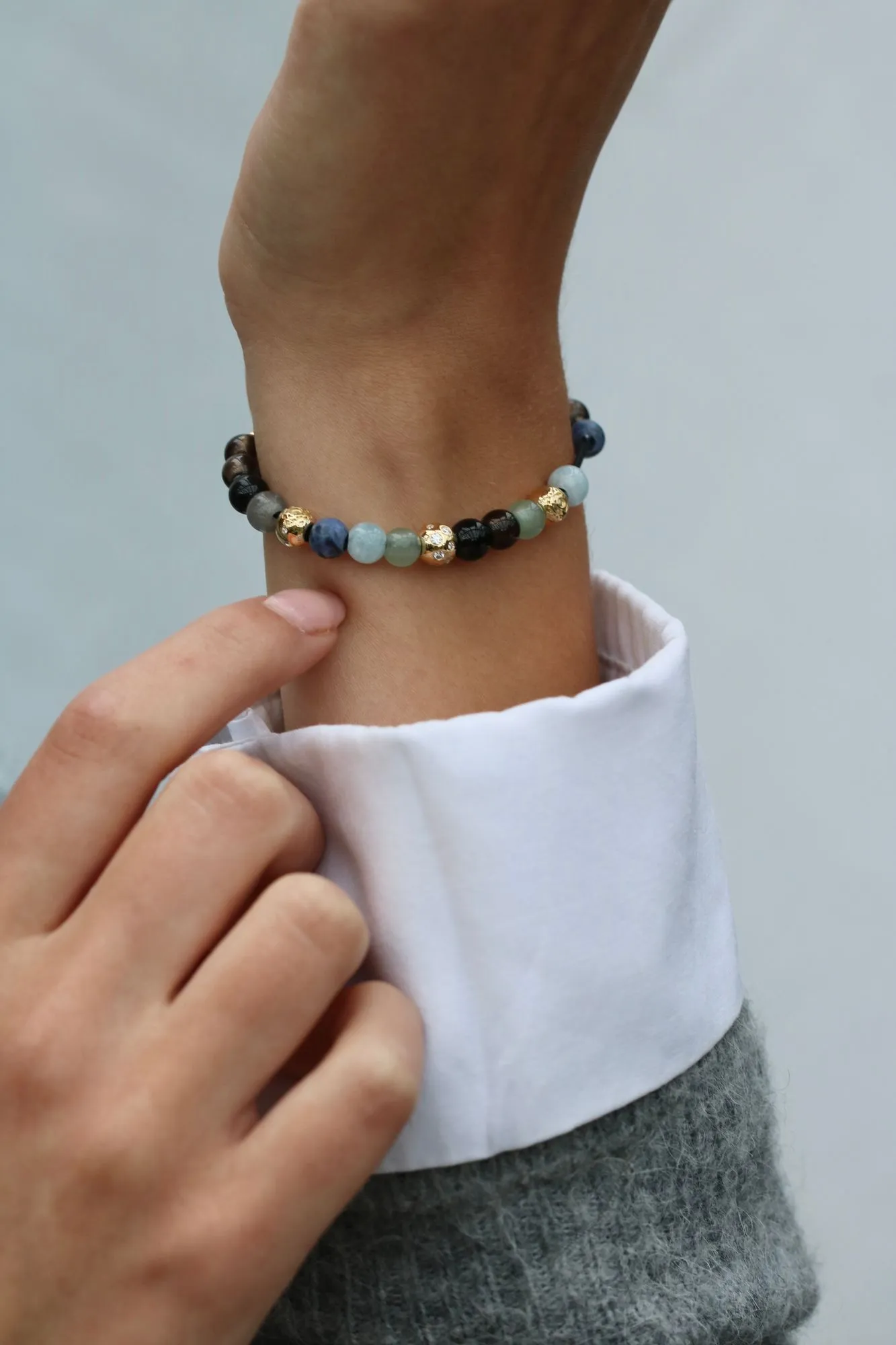 Inner Peace Grow 18K Gold Bracelet w. Diamonds