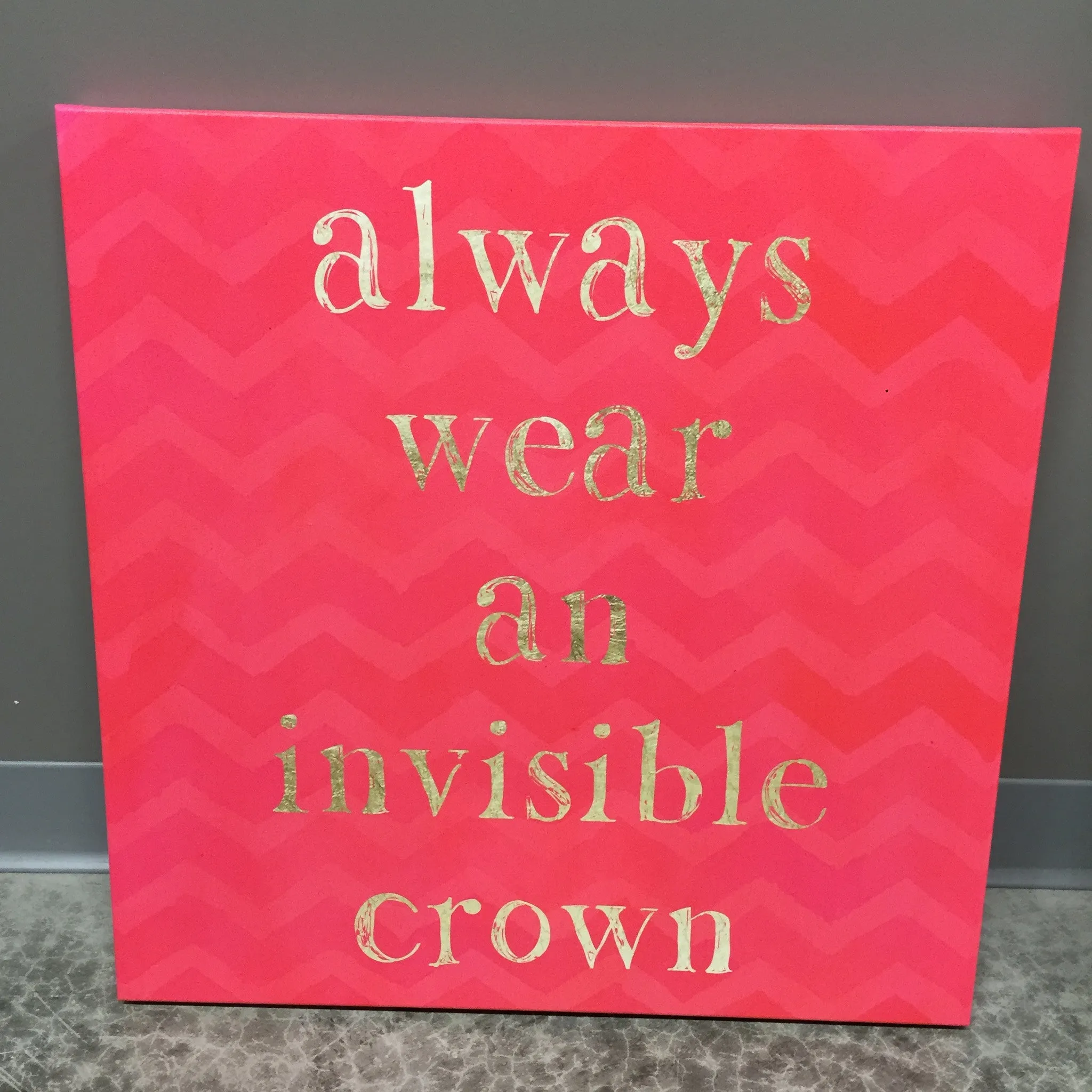 INVISIBLE CROWN