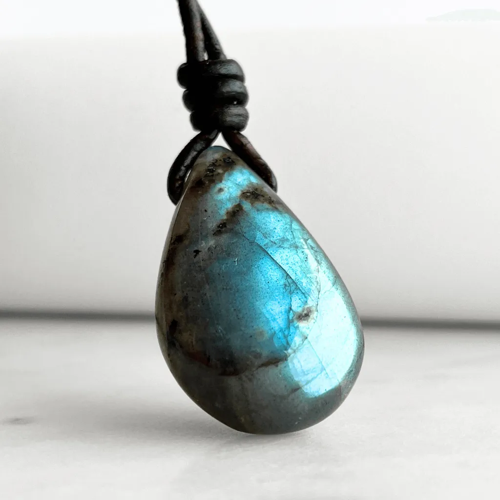 Labradorite Gemstone OOAK Pendant Necklace with Blue Flash
