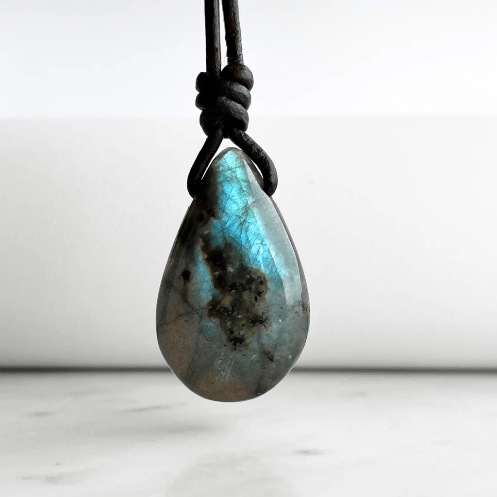 Labradorite Gemstone OOAK Pendant Necklace with Blue Flash