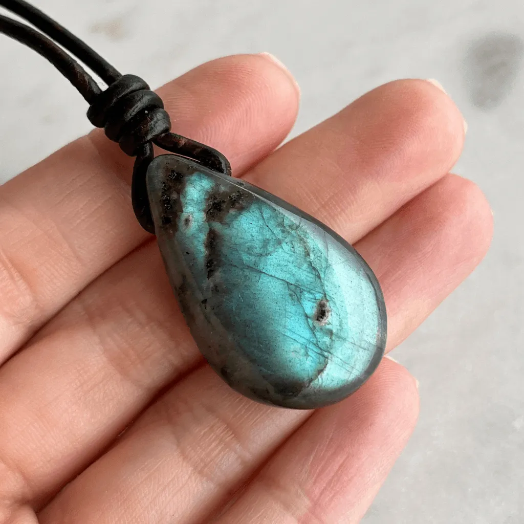 Labradorite Gemstone OOAK Pendant Necklace with Blue Flash