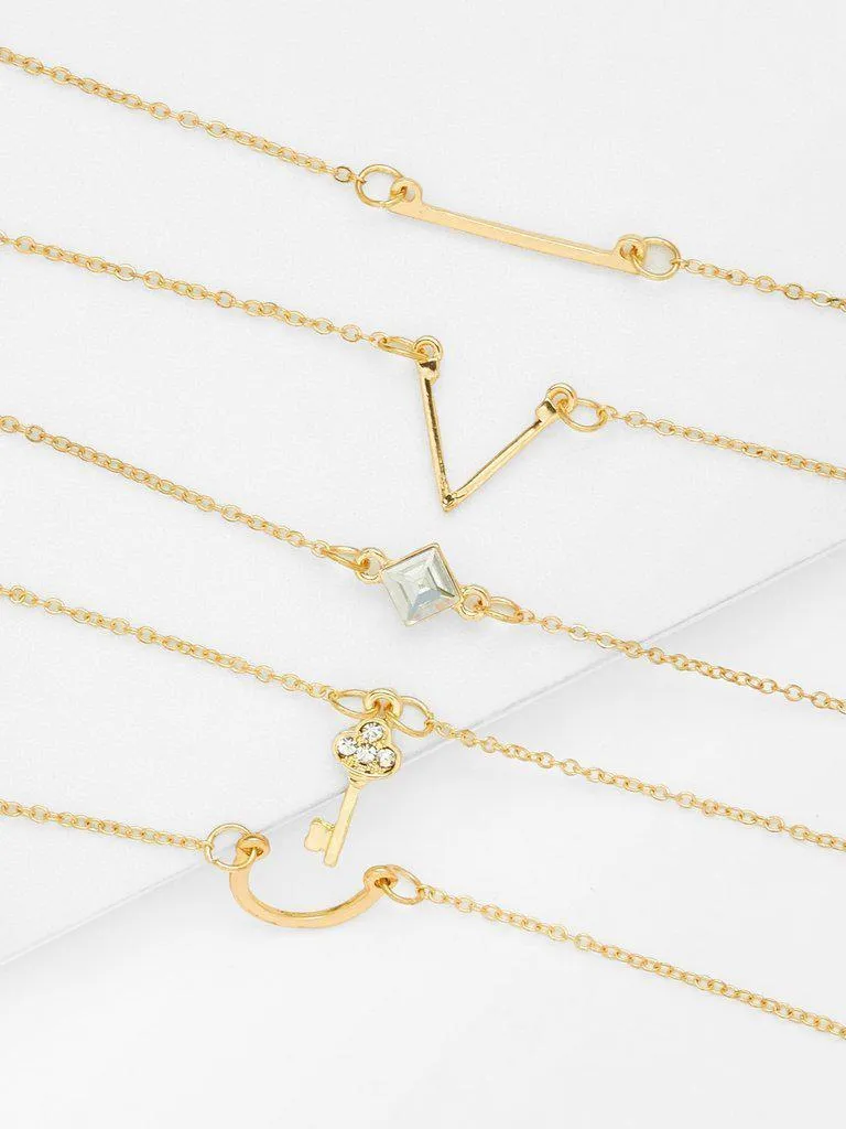Letter V & Key Design Link Bracelet Set
