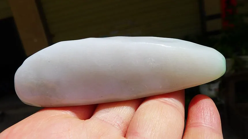 Natural Jade Rough Jadeite Raw (101g,8.8X2.8X2.3cm)