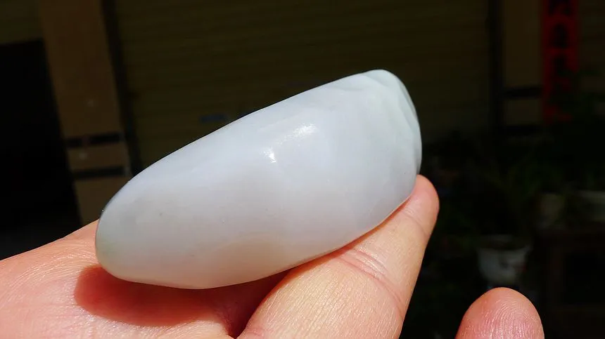 Natural Jade Rough Jadeite Raw (101g,8.8X2.8X2.3cm)