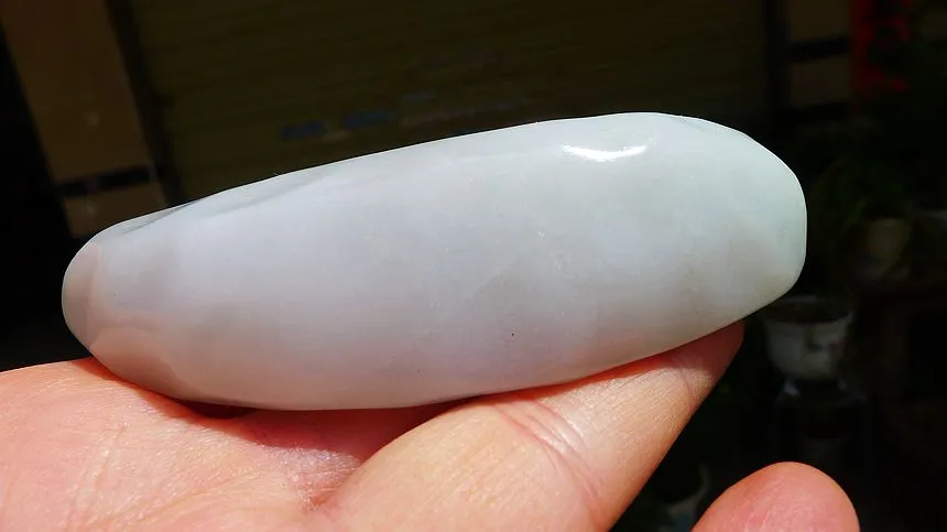 Natural Jade Rough Jadeite Raw (101g,8.8X2.8X2.3cm)