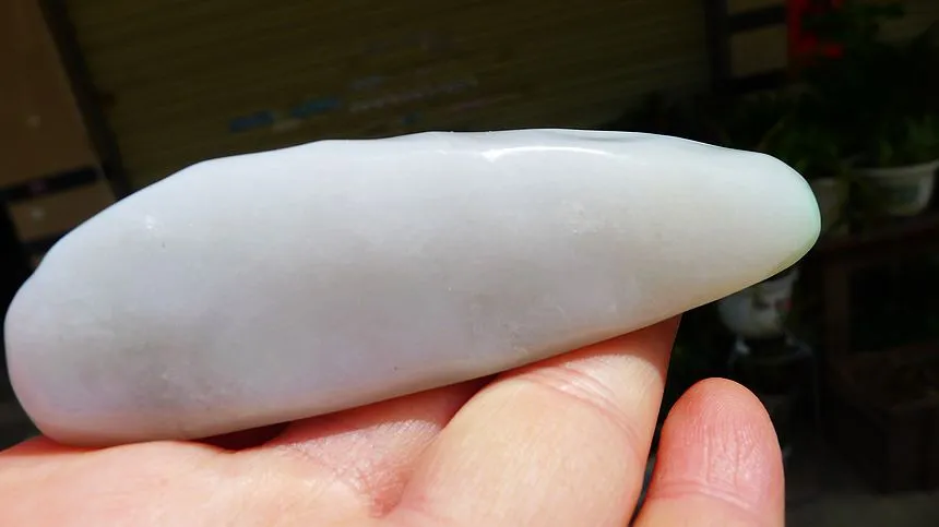 Natural Jade Rough Jadeite Raw (101g,8.8X2.8X2.3cm)