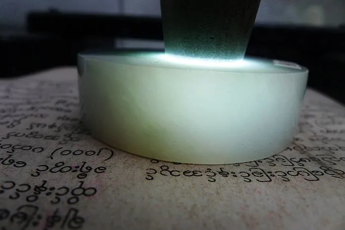 Natural Jade Rough Jadeite Raw (123g,5.4X1.6cm)