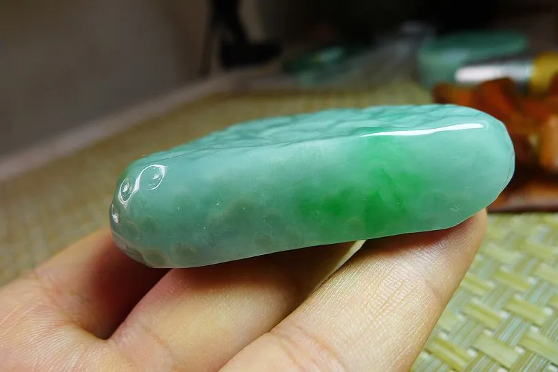 Natural Jade Rough Jadeite Raw (123g,5.7X6X1.45cm)