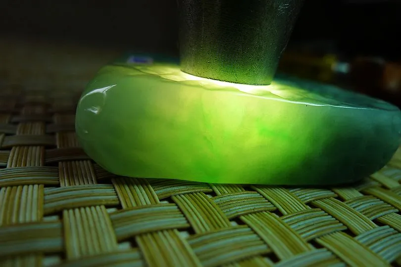 Natural Jade Rough Jadeite Raw (123g,5.7X6X1.45cm)
