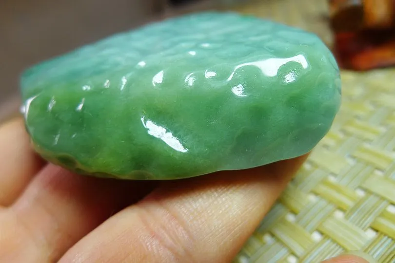 Natural Jade Rough Jadeite Raw (123g,5.7X6X1.45cm)