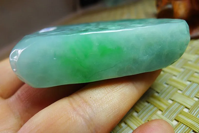 Natural Jade Rough Jadeite Raw (123g,5.7X6X1.45cm)
