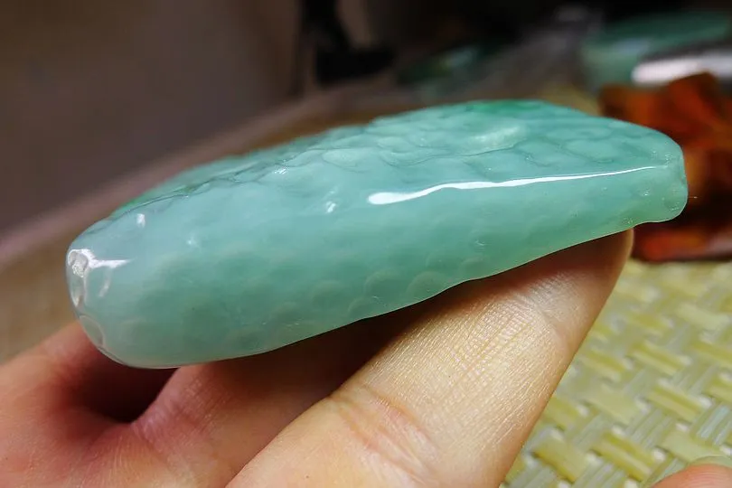 Natural Jade Rough Jadeite Raw (123g,5.7X6X1.45cm)