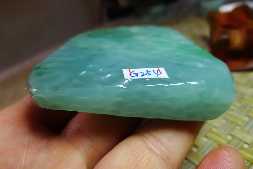 Natural Jade Rough Jadeite Raw (123g,5.7X6X1.45cm)