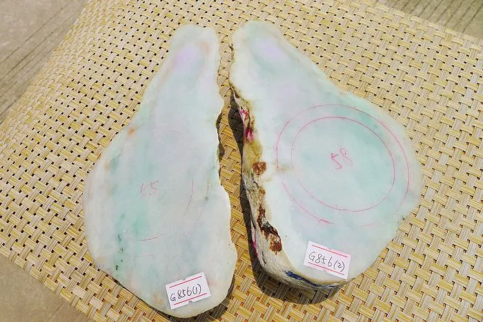 Natural Jade Rough Jadeite Raw 1.99kg