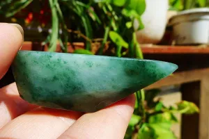Natural Jade Rough Jadeite Raw (20g,5.7X1.9X1.3cm)