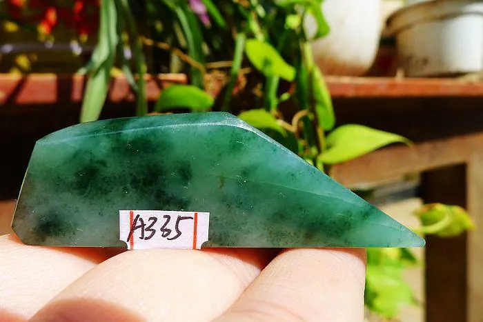 Natural Jade Rough Jadeite Raw (20g,5.7X1.9X1.3cm)