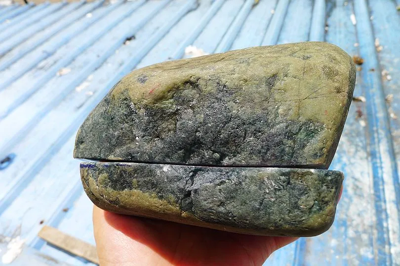 Natural Jade Rough Jadeite Raw 2.3kg