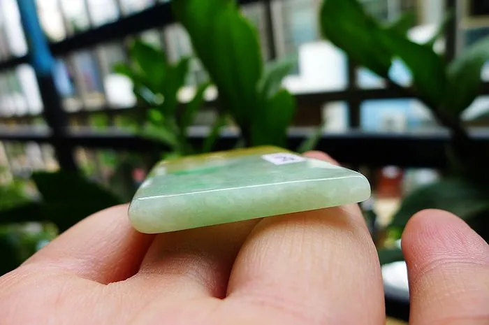 Natural Jade Rough Jadeite Raw (26g,5.2X3.3X0.55cm)