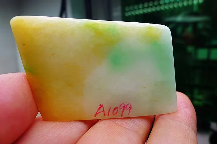 Natural Jade Rough Jadeite Raw (26g,5.2X3.3X0.55cm)