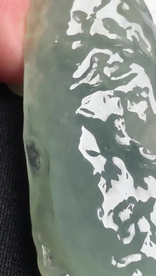 Natural Jade Rough Jadeite Raw (32g,67X26X10mm)-A6195