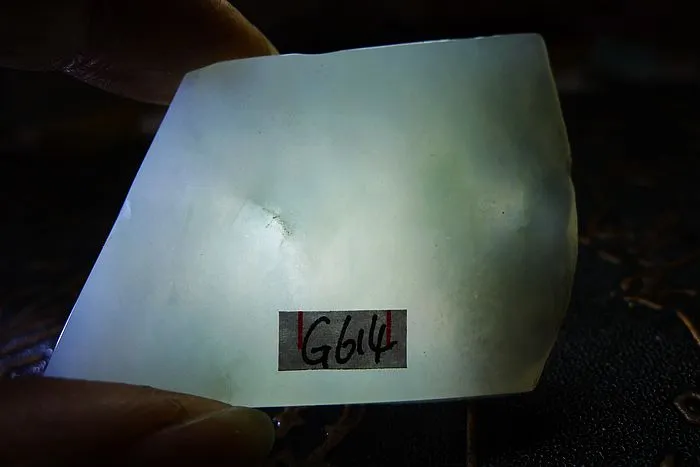 Natural Jade Rough Jadeite Raw (44g,5.2X3.8X1cm)
