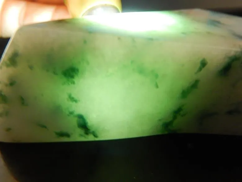 Natural Jade Rough Jadeite Raw (455g, 124X63X41mm)