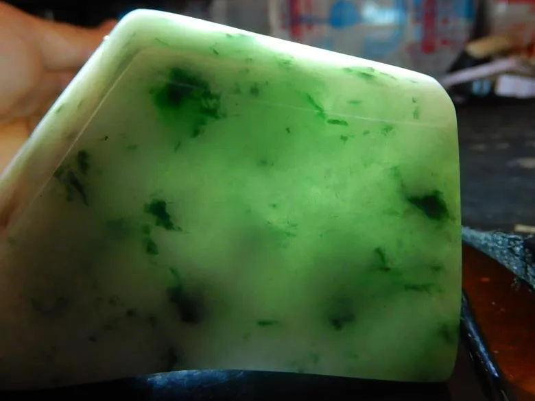 Natural Jade Rough Jadeite Raw (455g, 124X63X41mm)
