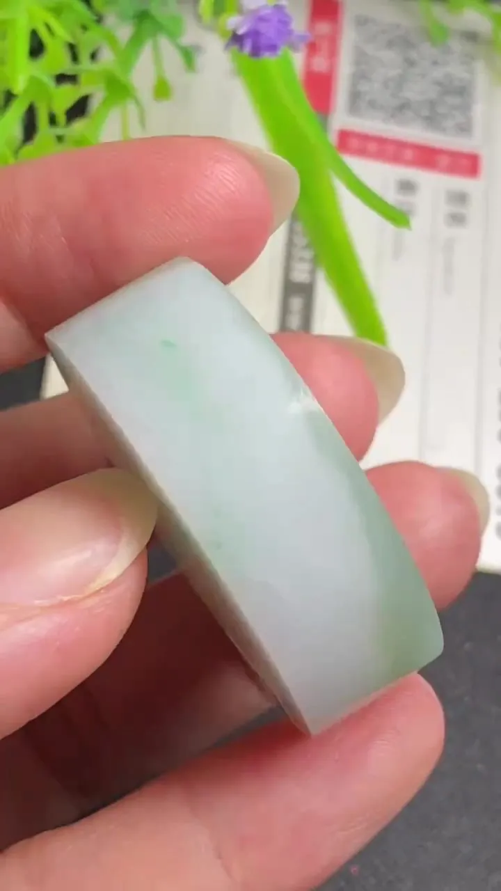 Natural Jade Rough Jadeite Raw (45g,37X12mm)-A5282