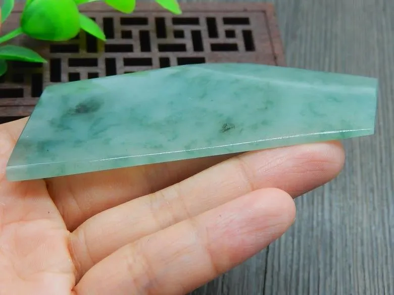 Natural Jade Rough Jadeite Raw (51g, 87X42X6mm)