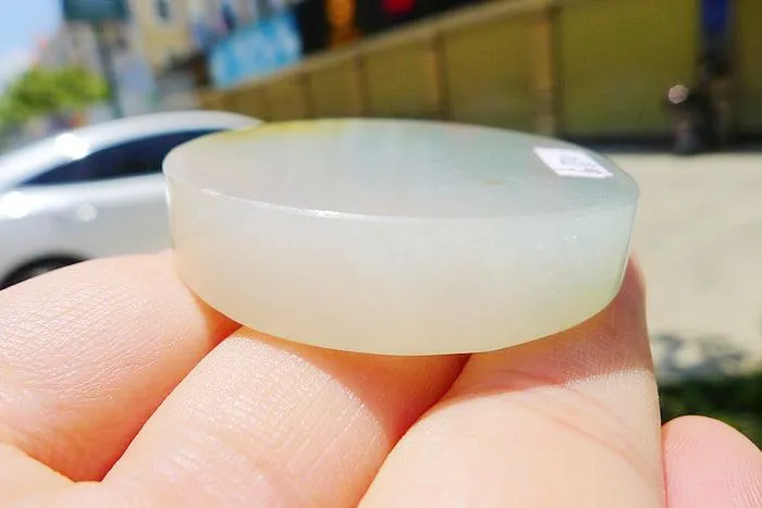 Natural Jade Rough Jadeite Raw (54g,4.5X4.5X0.95cm)