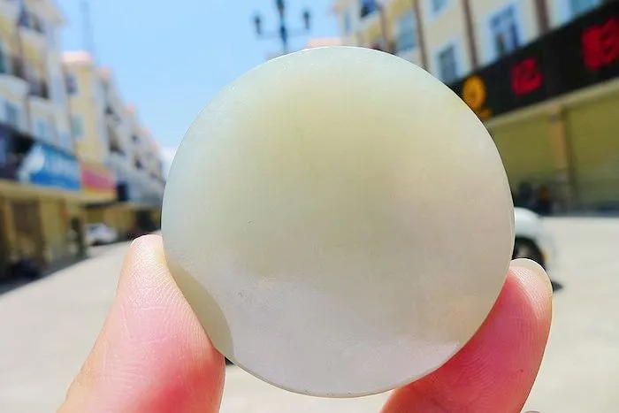 Natural Jade Rough Jadeite Raw (54g,4.5X4.5X0.95cm)