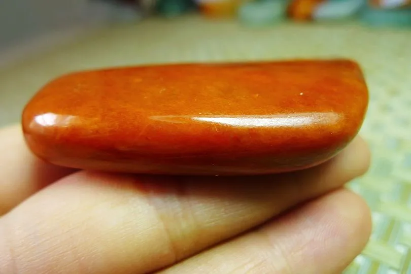 Natural Jade Rough Jadeite Raw (64.5g,6.5X3.4X1.25cm)
