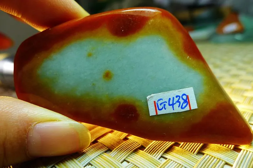 Natural Jade Rough Jadeite Raw (64.5g,6.5X3.4X1.25cm)