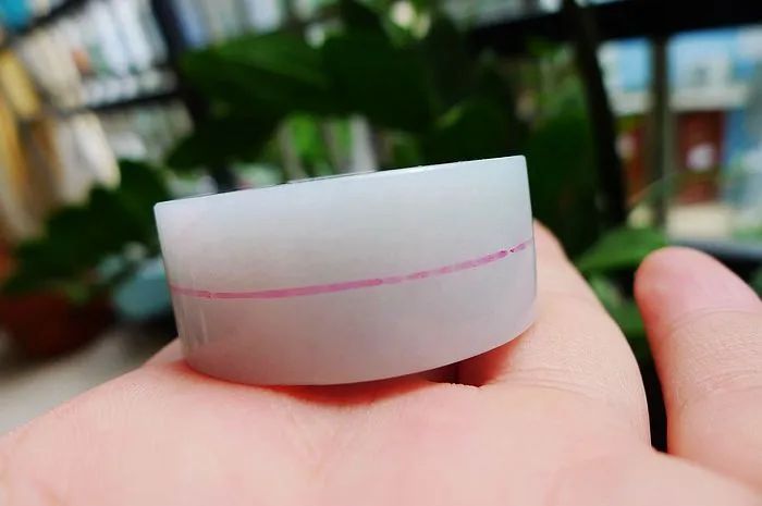 Natural Jade Rough Jadeite Raw (69g,4X1.66cm)