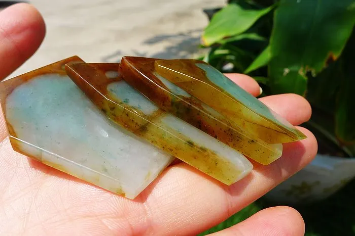 Natural Jade Rough Jadeite Raw 75g