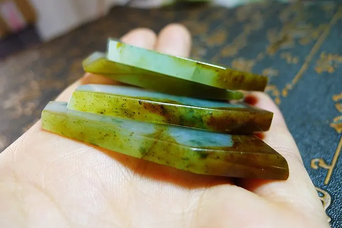 Natural Jade Rough Jadeite Raw 75g