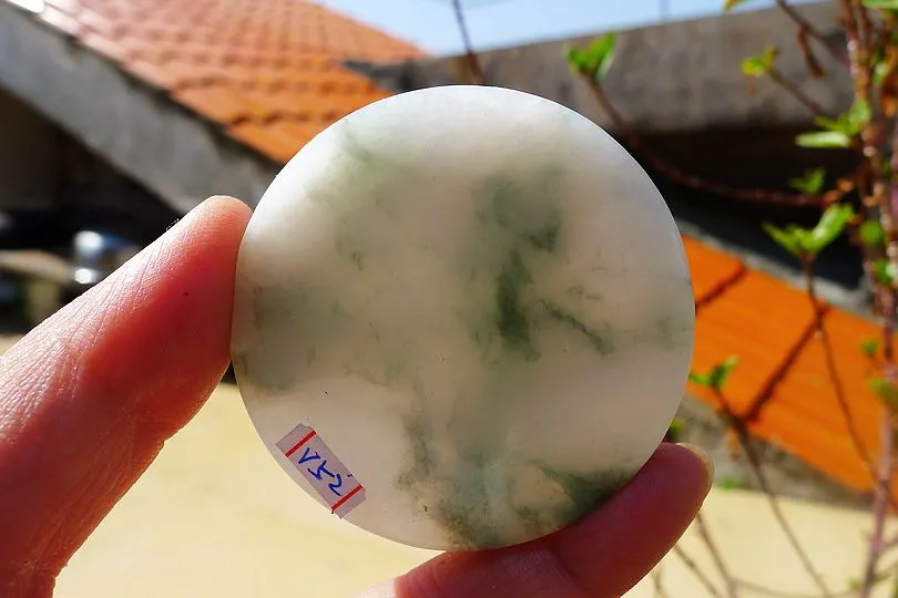 Natural Jade Rough Jadeite Raw (81g,5.5X5.5X1cm)