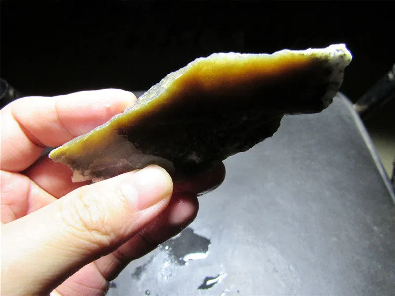 Natural Kunlun Jade Rough Nephrite Raw (101.84g, 93X42X25mm)