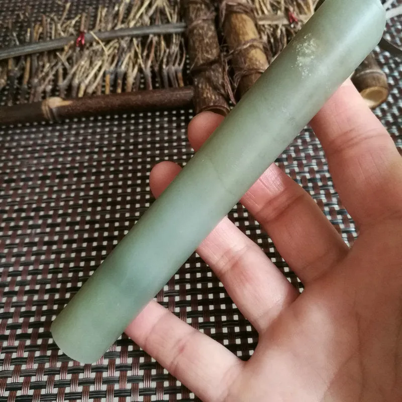 Natural Kunlun Jade Rough Nephrite Raw (115g, 12.5X1.9cm)